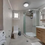 Takis Guesthouse-orneda-hermoupolis