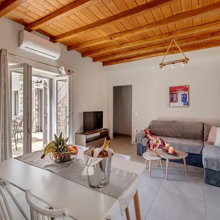 Apartment Takis Guesthouse-orneda-hermoupolis *