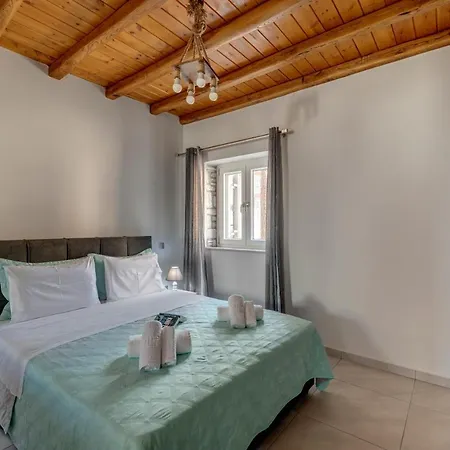 Takis Guesthouse-orneda-hermoupolis *