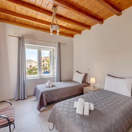 Daire Takis Guesthouse-orneda-hermoupolis