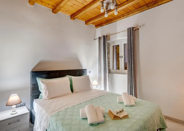 Takis Guesthouse-orneda-hermoupolis Ermoupoli